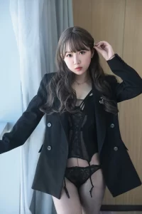 小女巫露娜全集视频流出?高级定制背后藏着什么秘密-图集星球