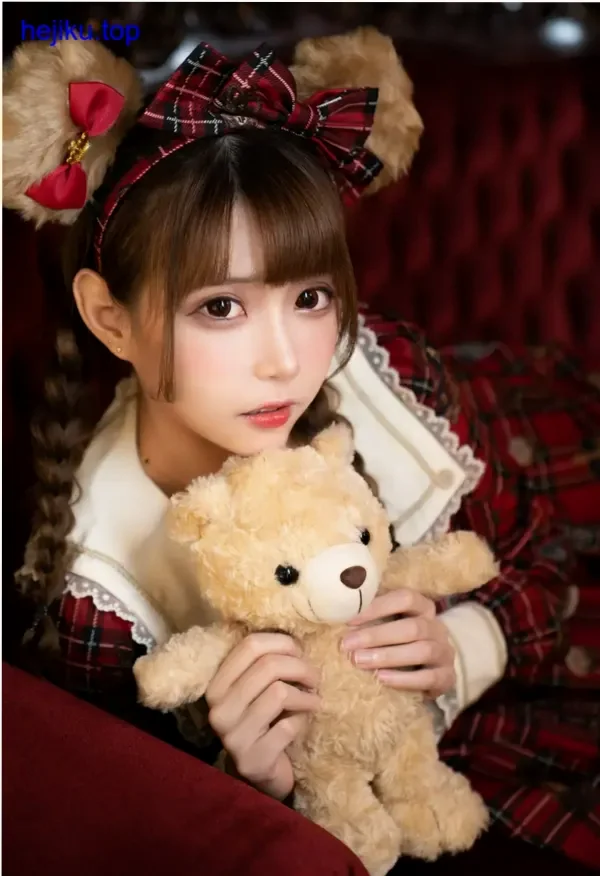 凛子酱的尼禄花嫁cos，惊艳全场的美作分享-图集星球