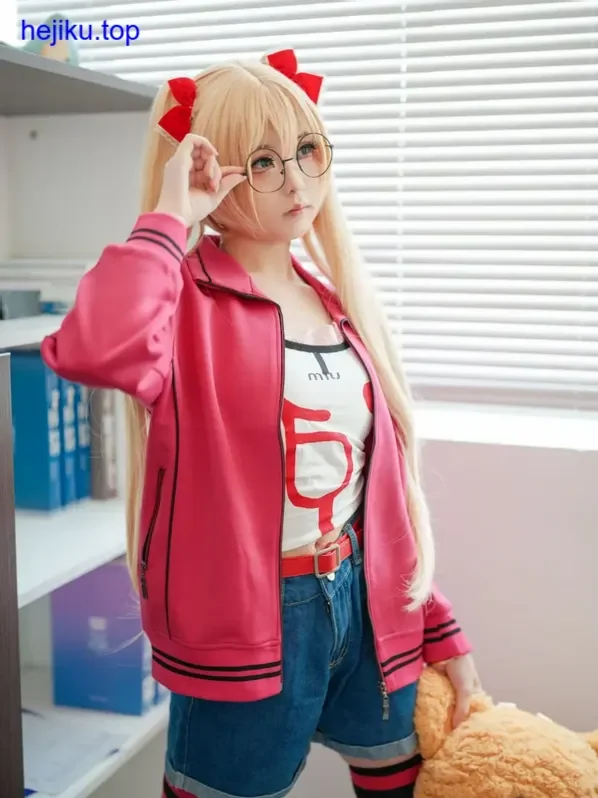 美丽的幼水铃衣植物