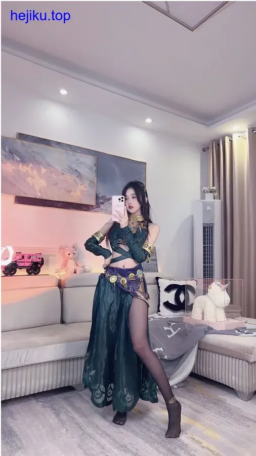 独特奶瓶压枪手工艺品图片