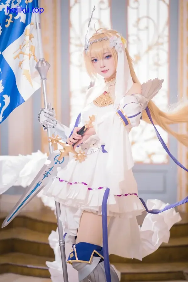 黑龙贯通夜景天台cos作品展示