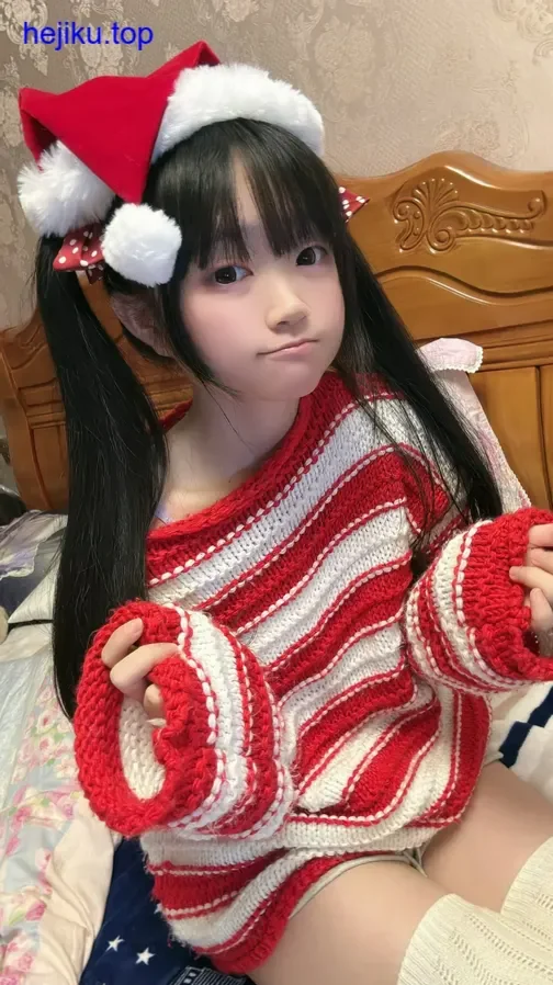 节日里的笑容：神沢永莉与孩童