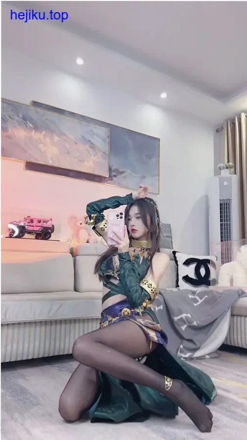 萌娃穿瑜伽裤练习视频记录