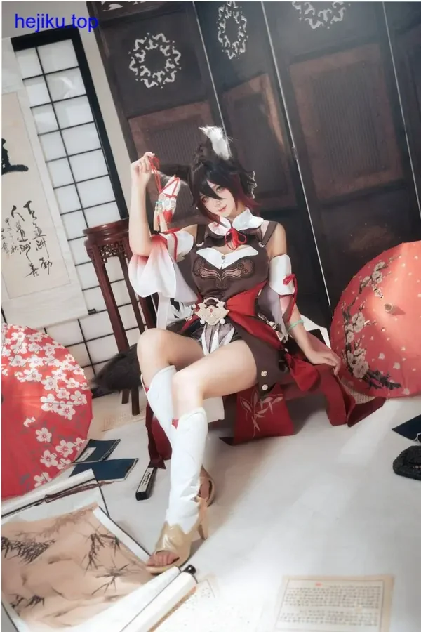 独家分享seya狮砸护士版刻晴Cos，美到让人窒息-图集星球