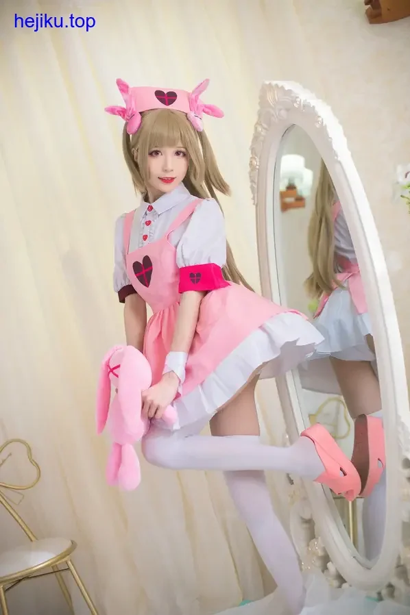 Tomoyo酱精彩大凤装扮展示